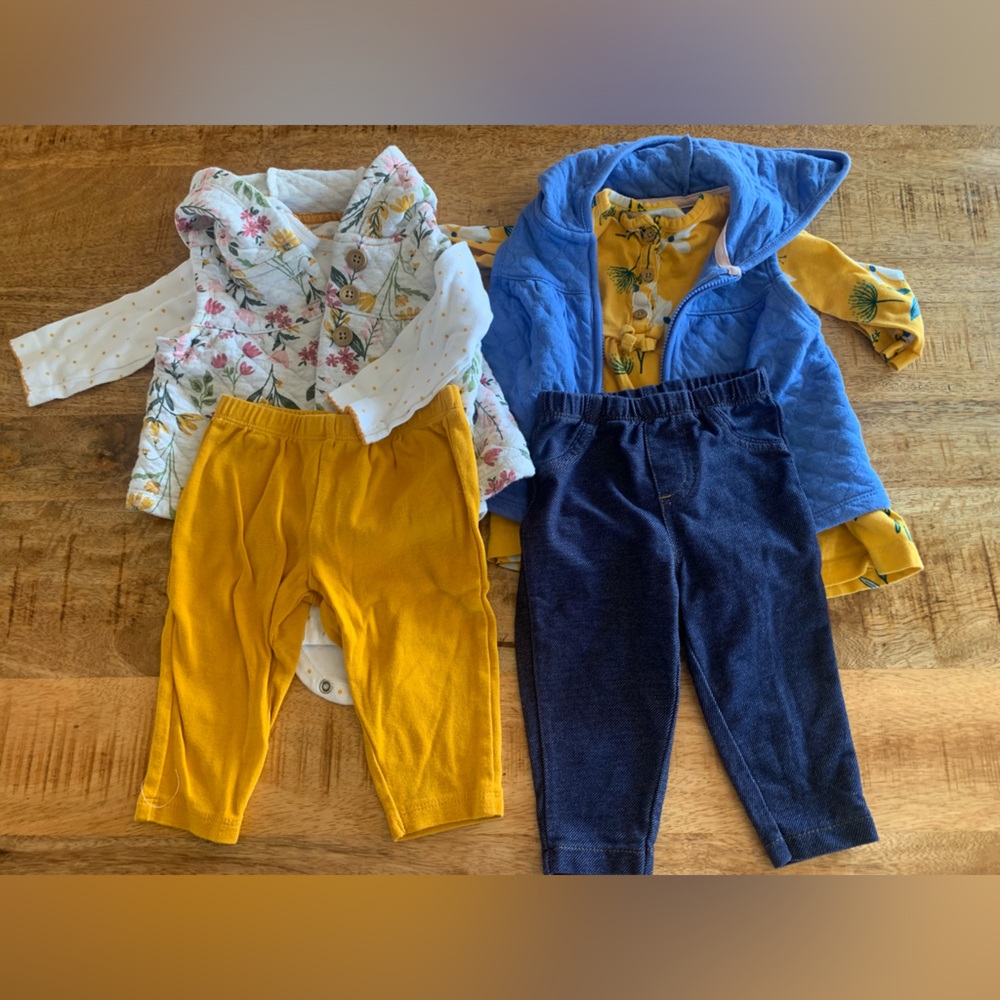 Baby outfit set with‎ vests.